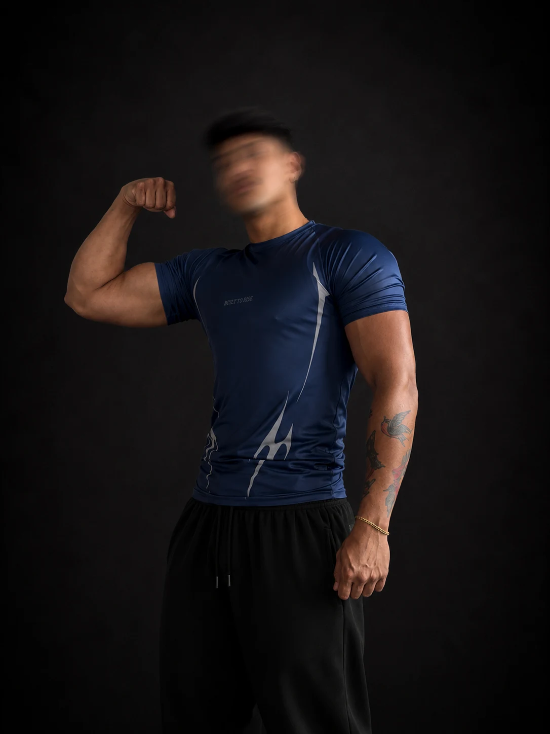 Camiseta OUFIVE azul rey, vista frontal